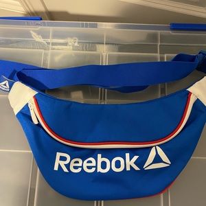 ✨NEW✨ Reebok Fannypack